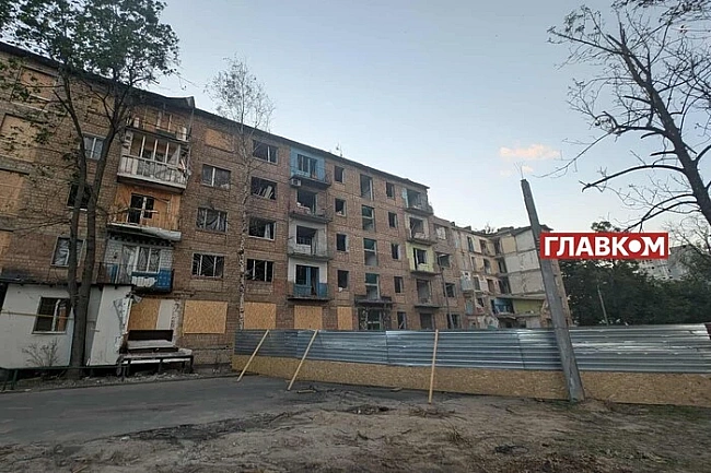 we.ua - 10 днів після трагедії. Фоторепортаж із місця влучання ворожої ракети у Шевченківському районі