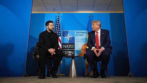 we.ua - FТ: Зеленський і Трамп обговорять призупинення постачань американської зброї Україні