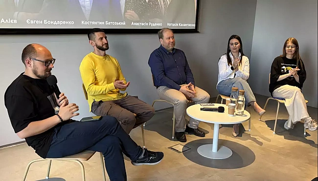 we.ua - Що відбувається по той бік лінії фронту? У Києві відбулась дискусія про реалії та виклики життя в тимчасовій окупації