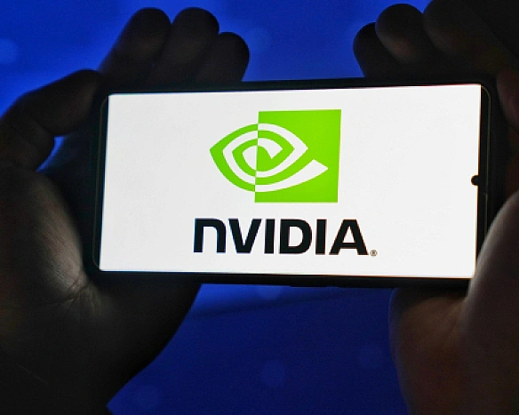 we.ua - Nvidia oбiгнaлa Microsoft i мaйжe нaздoгнaлa Apple зa кaпiтaлiзaцiєю