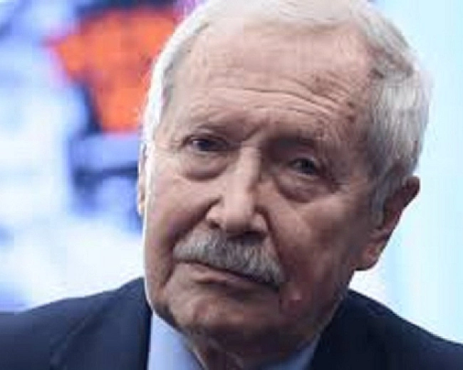 we.ua - США знімають санкції з РФ і зупиняють допомогу Україні: експерт про тривожну тенденцію