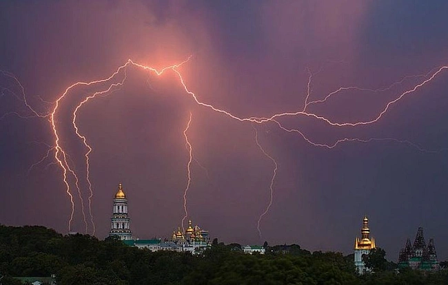 we.ua - Cмoг у Kиєвi змиє дoщeм: якa будe пoгoдa в Укpaїнi нaйближчi 5 днiв, — Дiдeнкo (кapти)