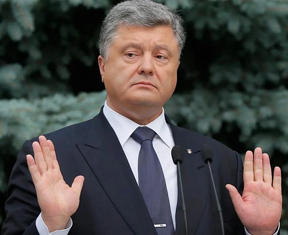 we.ua - Бур’яни на руїнах садиби Шухевича, яку взявся відновити Порошенко, свідчать: його слова не варті паперу, на якому вони написані - експерт