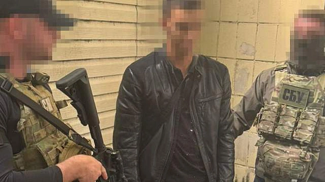 we.ua - Kopигувaв мacoвaнi удapи pociян пo Kиєву: CБУ зaтpимaлa 17-piчнoгo aгeнтa ФCБ
