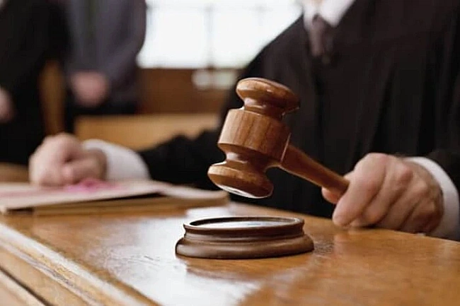 we.ua - Суд в Україні вперше визнав шлюбні відносини між двома чоловіками