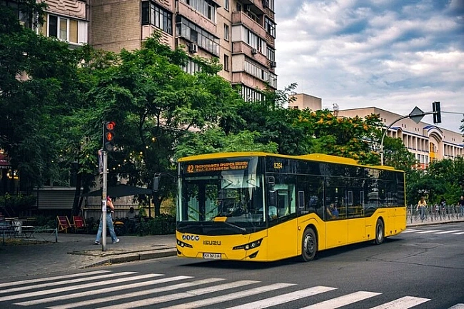 we.ua - Рух столичних автобусів №9 та №69 відновлено після нічної атаки