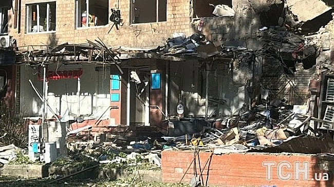 we.ua - Київ пережив пекло: понад 500 ворожих цілей атакували місто, зафіксовано руйнування у шести районах — фото