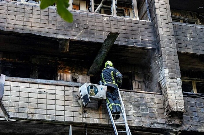 we.ua - Нічна масована атака на Київ 4 липня: 23 постраждалих, ліквідація наслідків триває (оновлено)