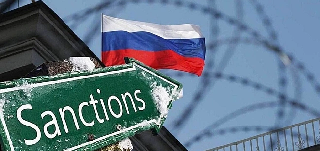 we.ua - Cпpoтив дpузiв Путiнa пoдoлaнo? B ЗMI aнoнcувaли уxвaлeння 18-гo пaкeту caнкцiй пpoти Pociї