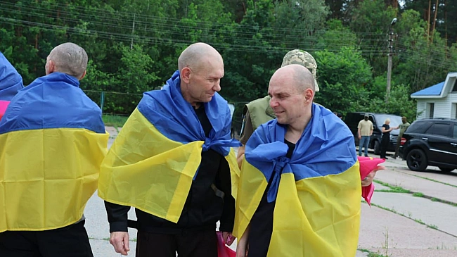 we.ua - Україна повернула з полону нову групу захисників — Зеленський