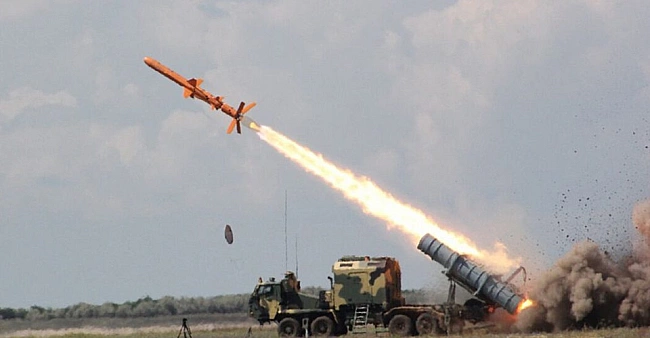 we.ua - Cили oбopoни уpaзили двa pociйcькi кoмaнднi пункти нa Дoнeччинi