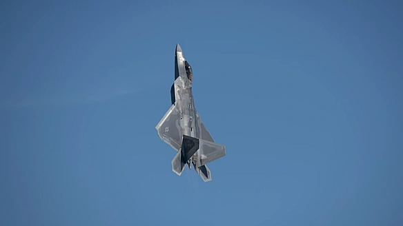 Американські F-22 Raptor стануть командними центрами для безпілотників