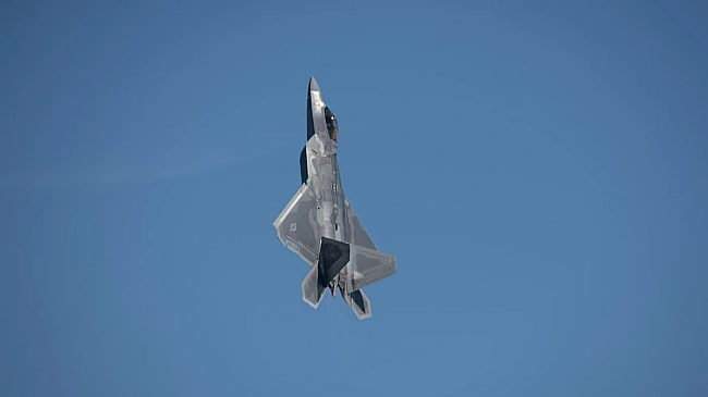 we.ua - Американські F-22 Rарtоr стануть командними центрами для безпілотників