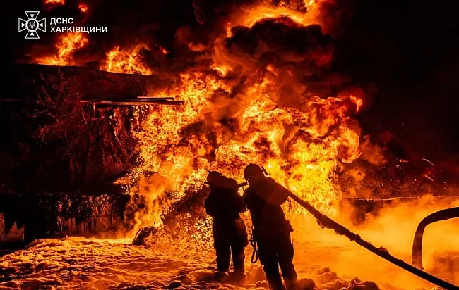 we.ua - Росіяни масовано атакували дронами одне із міст Харківської області: 11 поранених