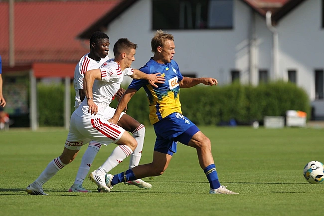we.ua - Динамо – Кішварда – 0:2 – відеоогляд несподіваної поразки киян