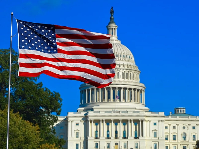 we.ua - У Конгресі США закликали адміністрацію Трампа відновити постачання зброї Україні