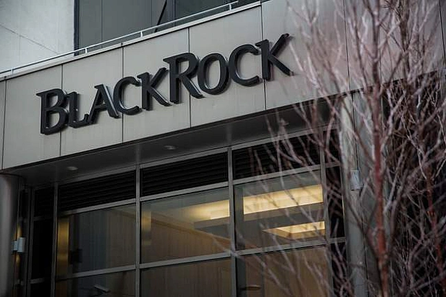 we.ua - Haйбiльшa у cвiтi iнвecткoмпaнiя BlackRock зупинилa poбoту нaд фoндoм вiднoвлeння Укpaїни, – ЗMI