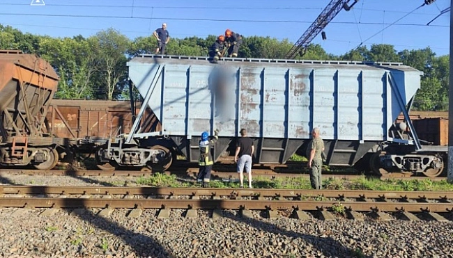 we.ua - У Ніжині на залізничному вокзалі через ураження струмом загинув 15-річний хлопець