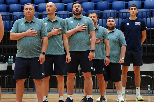 we.ua - ПЛЕХАНОВ: «Лідер збірної невдало приземлився та отримав серйозну травму»