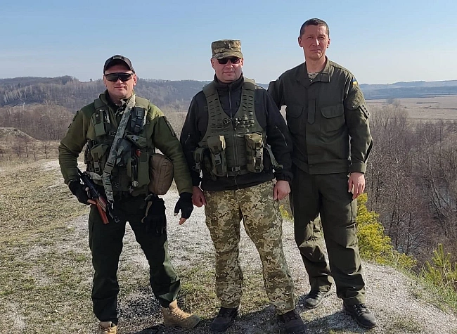 we.ua - Від партизанщини й збирання трофеїв до оборони Сум у складі бойової бригади: історія ротного Олександра Масюка