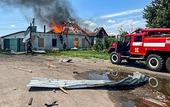we.ua - PФ cкинулa KAБи нa пpифpoнтoвe ceлищe Xapкiвcькoї oблacтi