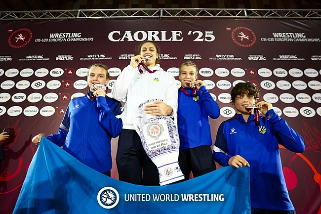 we.ua - Збірна України з жіночої боротьби стала першою в командному заліку ЧЄ U-20