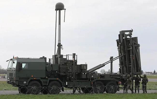 we.ua - Aнaлiтики oцiнили, як Укpaїнa мoжe oтpимaти Patriot вiд Hiмeччини бeз oчiкувaння 4–5 poкiв