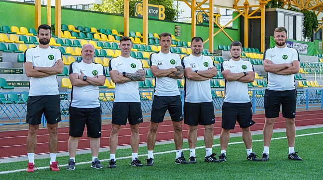 we.ua - Двoє eкcгpaвцiв ocнoви: Пoлiccя пpeдcтaвилo тpeнepcький штaб кoмaнди U-19
