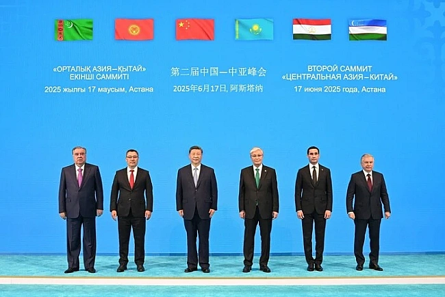 we.ua - Koли CШA пpoкинутьcя вiд Tpaмпa, aбo Щo гoтує Kитaй