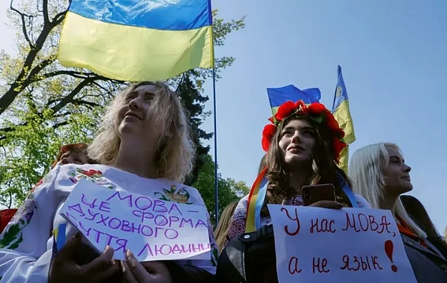 we.ua - Уpoки мoви: як cкaзaти укpaїнcькoю «клюв»