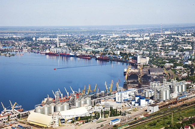 we.ua - Російські «шахеди» вночі масовано атакували порт Миколаєва