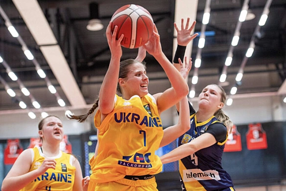 we.ua - Жіноча збірна України U-18 з баскетболу здобула перемогу над боснійками