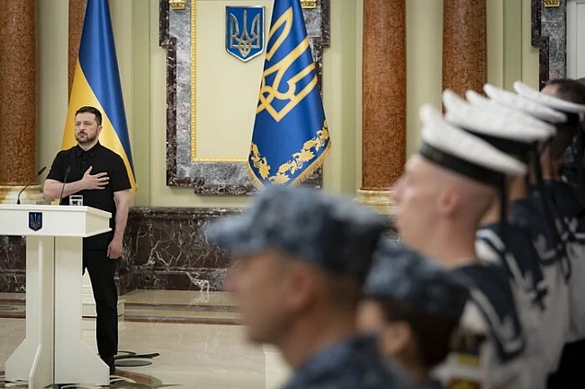 we.ua - Зеленський нагородив воїнів Військово-Морських сил ЗСУ
