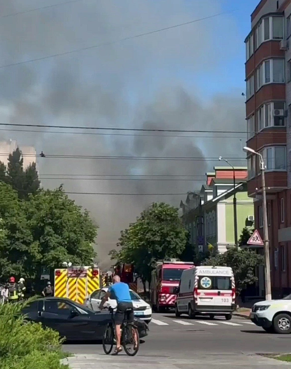 we.ua - Дрон по ТЦК і житловому будинку: Кременчук під російським ударом