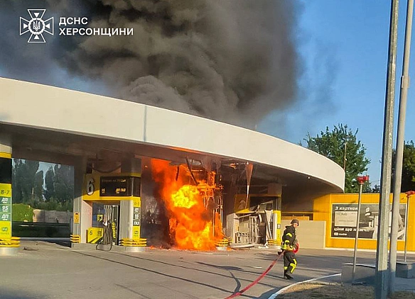 we.ua - Росіяни тричі за день атакували Херсон та передмістя: є загиблий та поранені