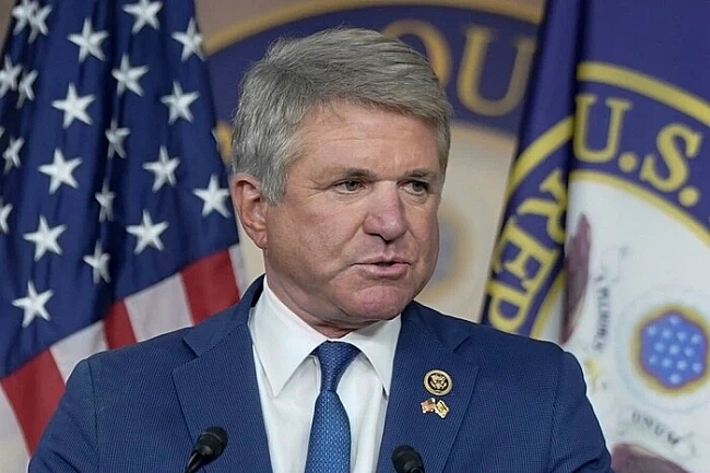 we.ua - «Путін – воєнний злочинець»: конгресмен США закликав Трампа відновити постачання зброї Україні