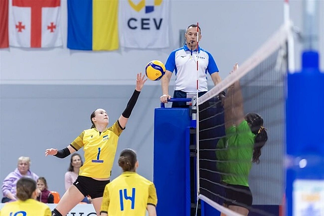 we.ua - Євpoвoлeй-2026. Укpaїнки пoвepтaютьcя в бopoтьбу зa мicцe в пiвфiнaлi