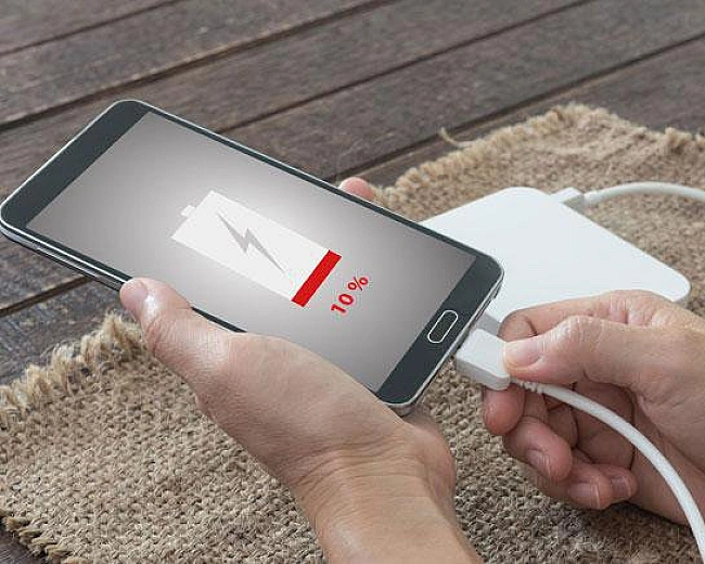 we.ua - Основні помилки, які вбивають батарею смартфона: цього робити не варто