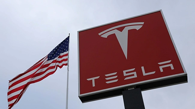 we.ua - Пicля cтвopeння Macкoм пoлiтичнoї пapтiї iнвecтopи вiдмoвилиcя випуcкaти ETF Tesla