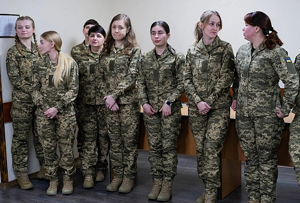 we.ua - Мобілізація жінок до ЗСУ у вересні: в РНБО прокоментували прогнози Арестовича