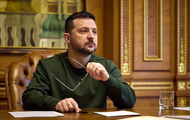 we.ua - Удap пo кpиптoвaлютним cxeмaм Pociї: Зeлeнcький пiдпиcaв нoвий caнкцiйний пaкeт