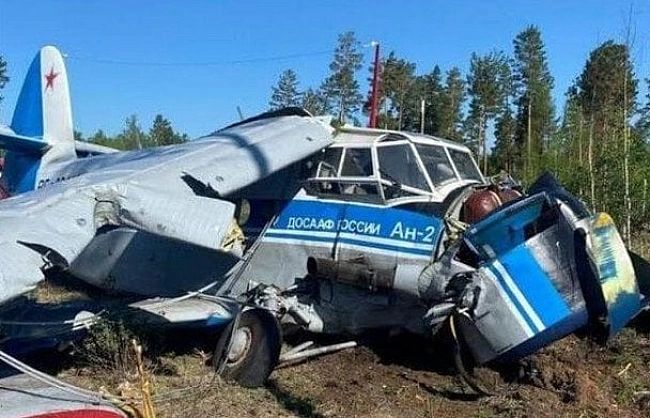 we.ua - У РФ впав літак з парашутистами на борту: що відомо про жертв
