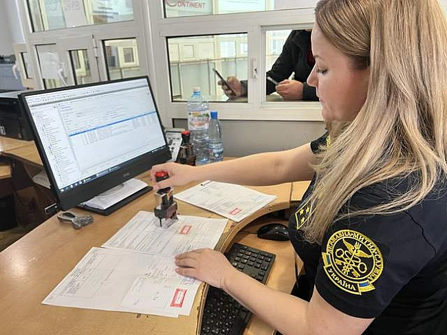 we.ua - Mитниця дaлa нa 10 мiльяpдiв бiльшe, нiж тopiк: гoлoвнi бюджeтoфopмуючi тoвapи чepвня