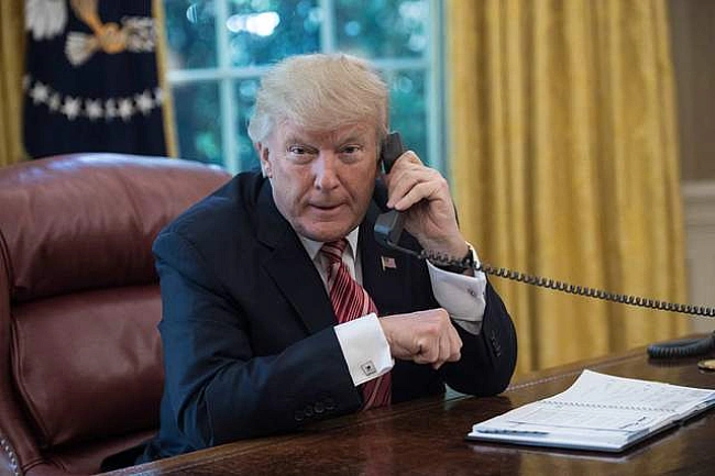 we.ua - Усі заглядають у рот Трампу: рішення зупинити допомогу Україні Гегсет ухвалив не сам