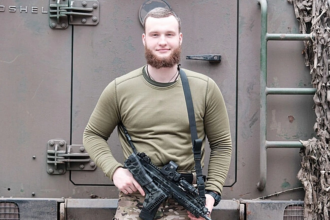 we.ua - Схилимо голови. 19-річний ватерполіст загинув, рятуючи побратимів