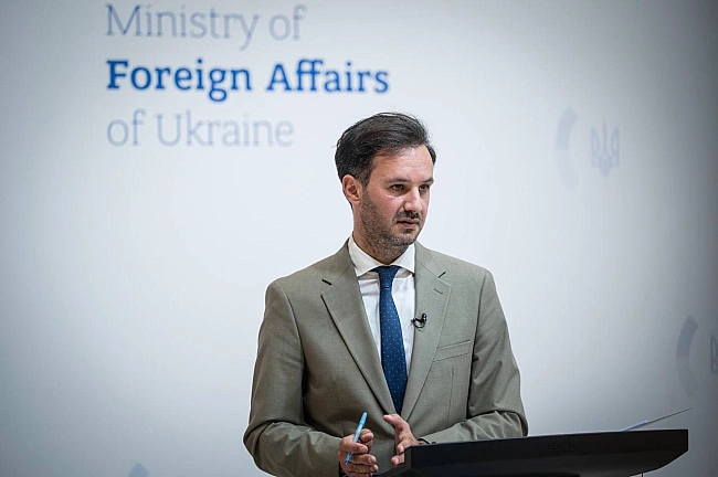 we.ua - МЗС закликало партнерів повернути російських денацифікаторів до реальності
