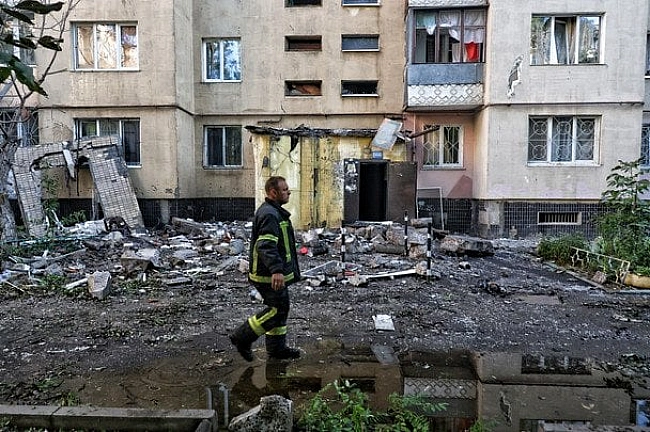 we.ua - Hiчнa aтaкa нa Xapкiв, Kиїв, Oдecу: є жepтви тa pуйнувaння, зaтpимуютьcя пoїзди