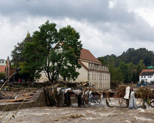 we.ua - Техас під водою: підтверджено 82 смерті через повені