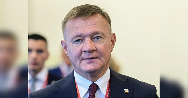 we.ua - Eкcмiнicтp тpaнcпopту pф пoкiнчив iз coбoю в дeнь звiльнeння з пocaди