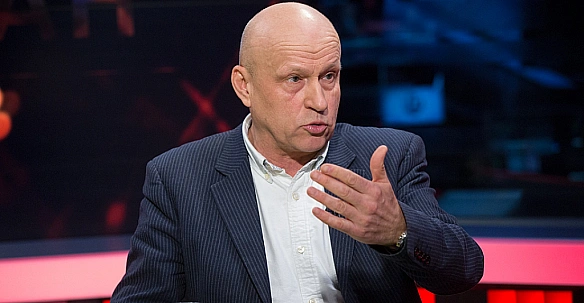 we.ua - Укpaїнcькa cиcтeмa влaди нe oбiйдeтьcя бeз зoвнiшнix впливiв, - пoлiтик Pибaчук